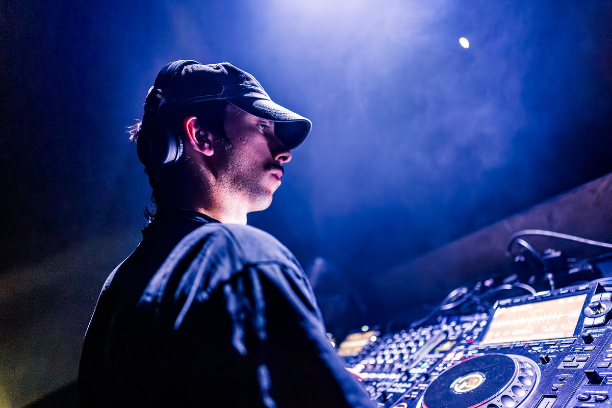 Loading... just a sec